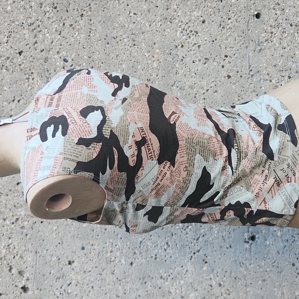 90s Camouflage Print Sleeveless Top - Picture 8 of 13